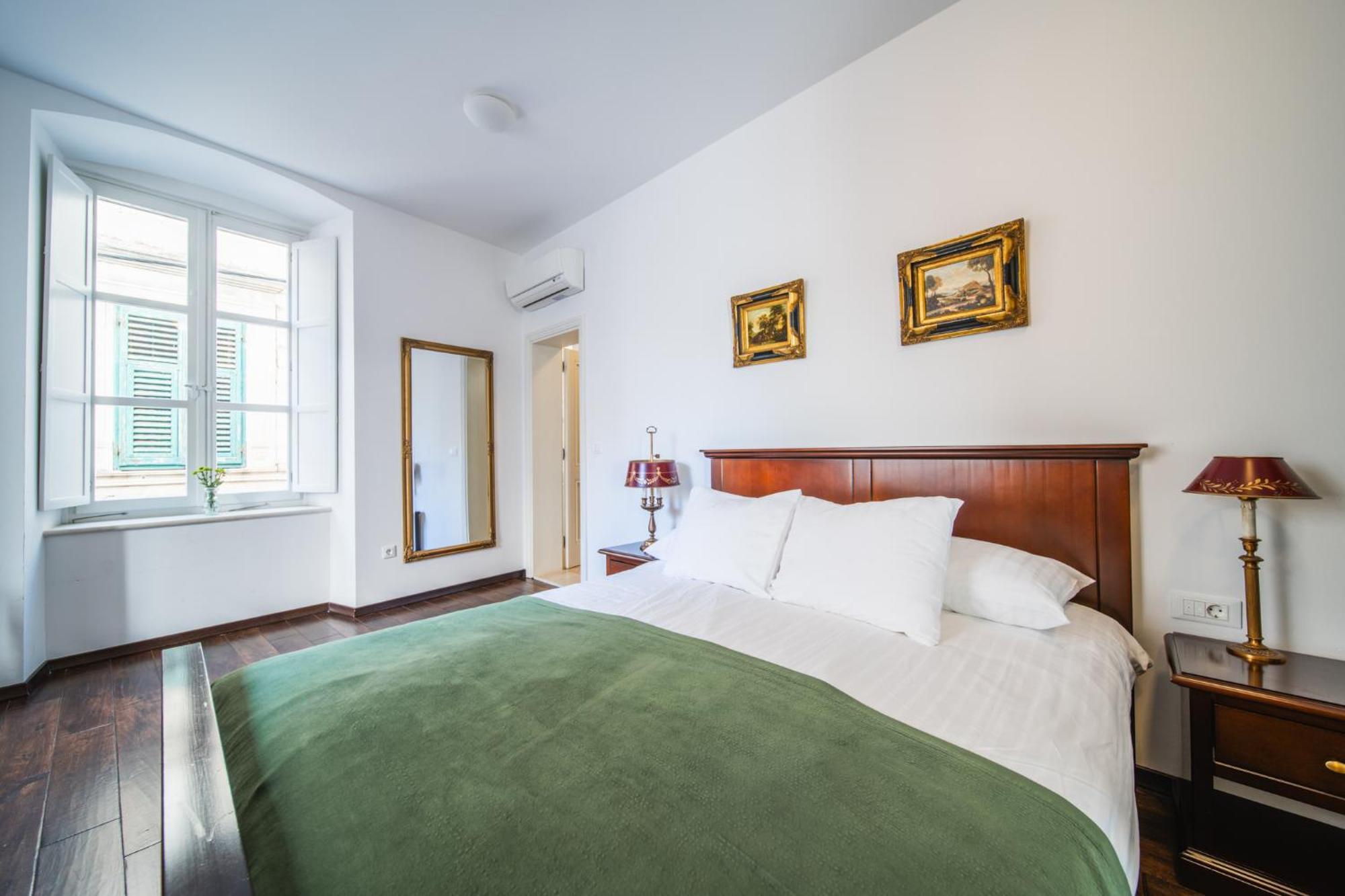 Sunce Palace Apartments With Free Offsite Parking Дубровник Экстерьер фото