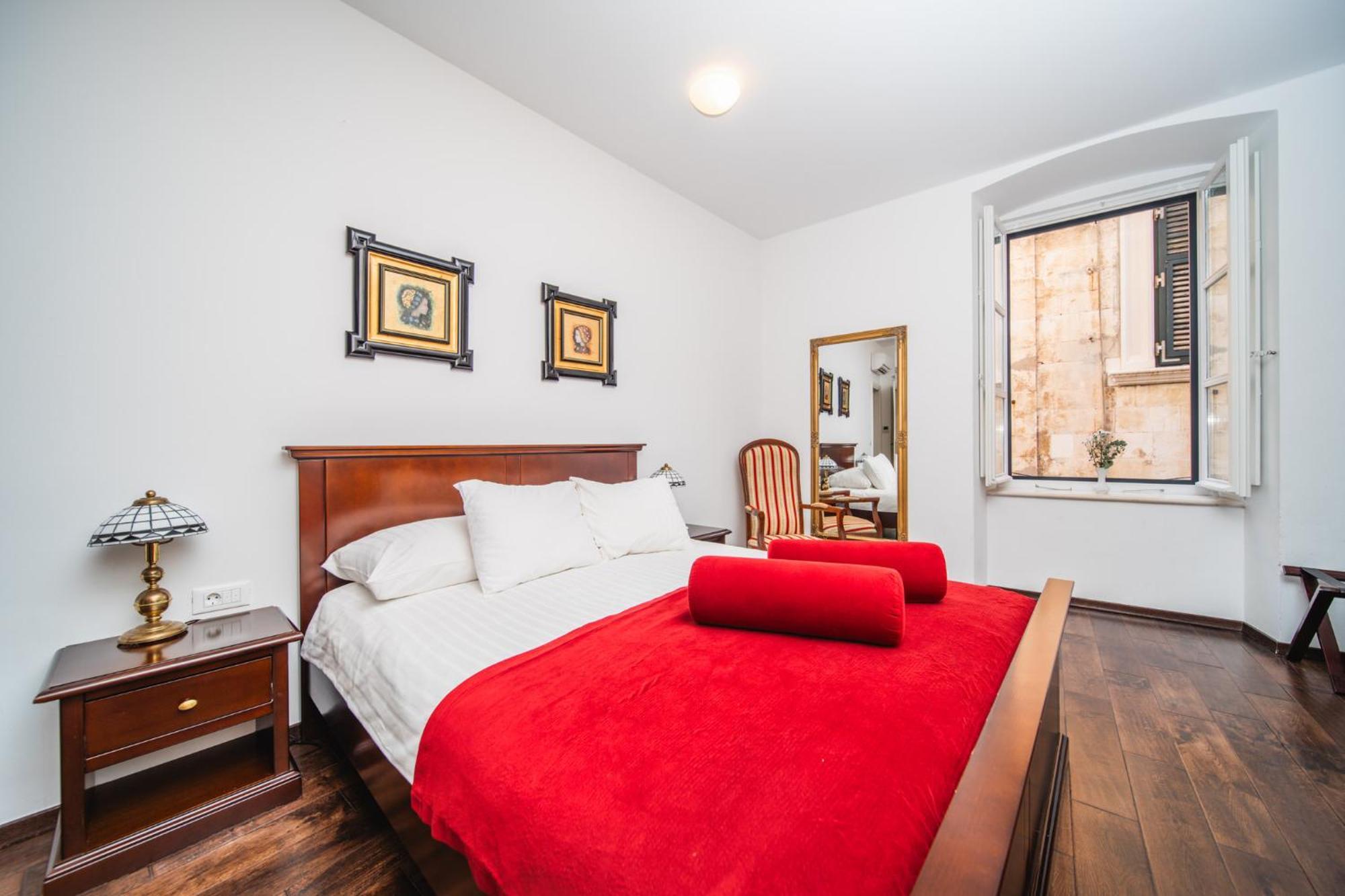 Sunce Palace Apartments With Free Offsite Parking Дубровник Экстерьер фото