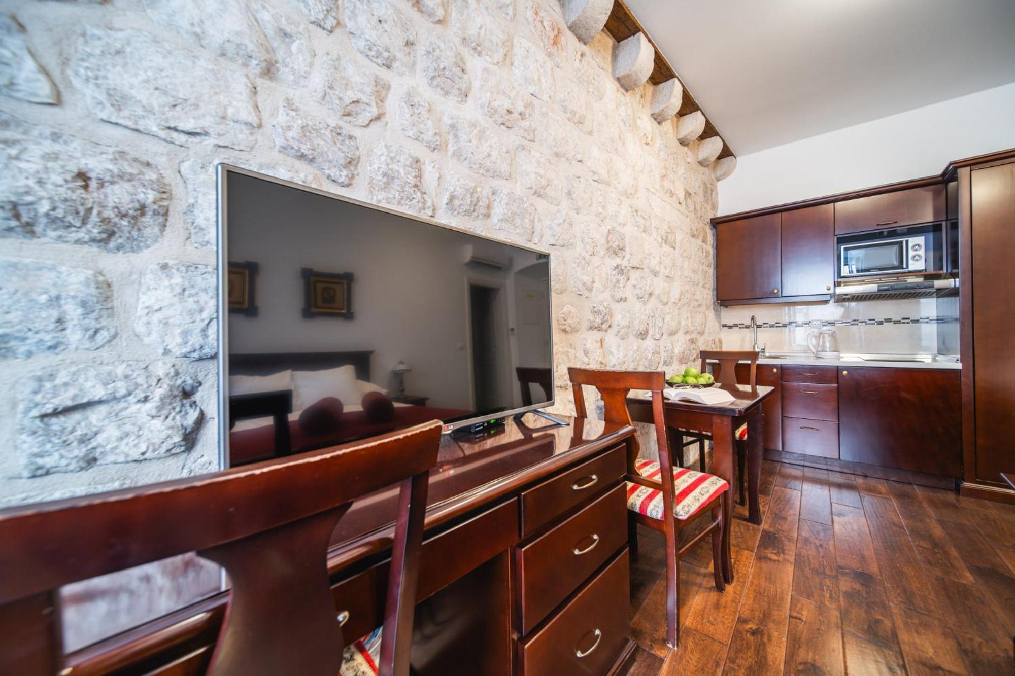 Sunce Palace Apartments With Free Offsite Parking Дубровник Экстерьер фото